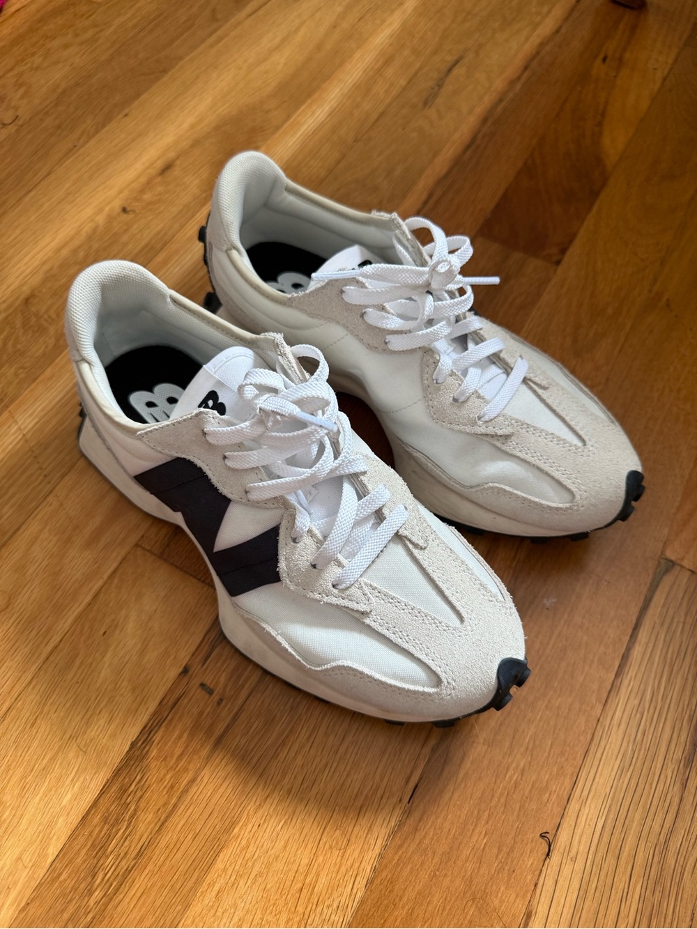 New Balance 327 Black/Sea Salt